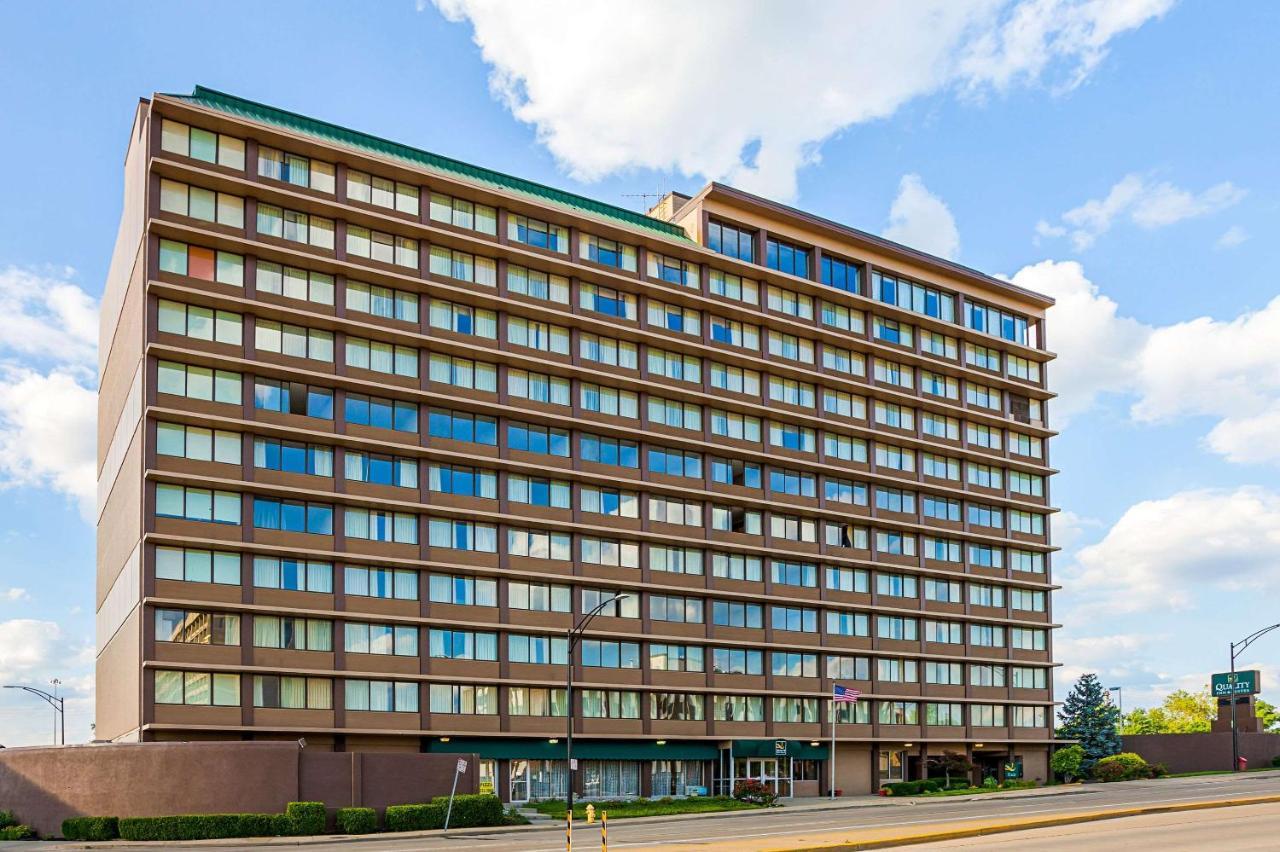 Quality Inn & Suites Cincinnati Downtown Dış mekan fotoğraf